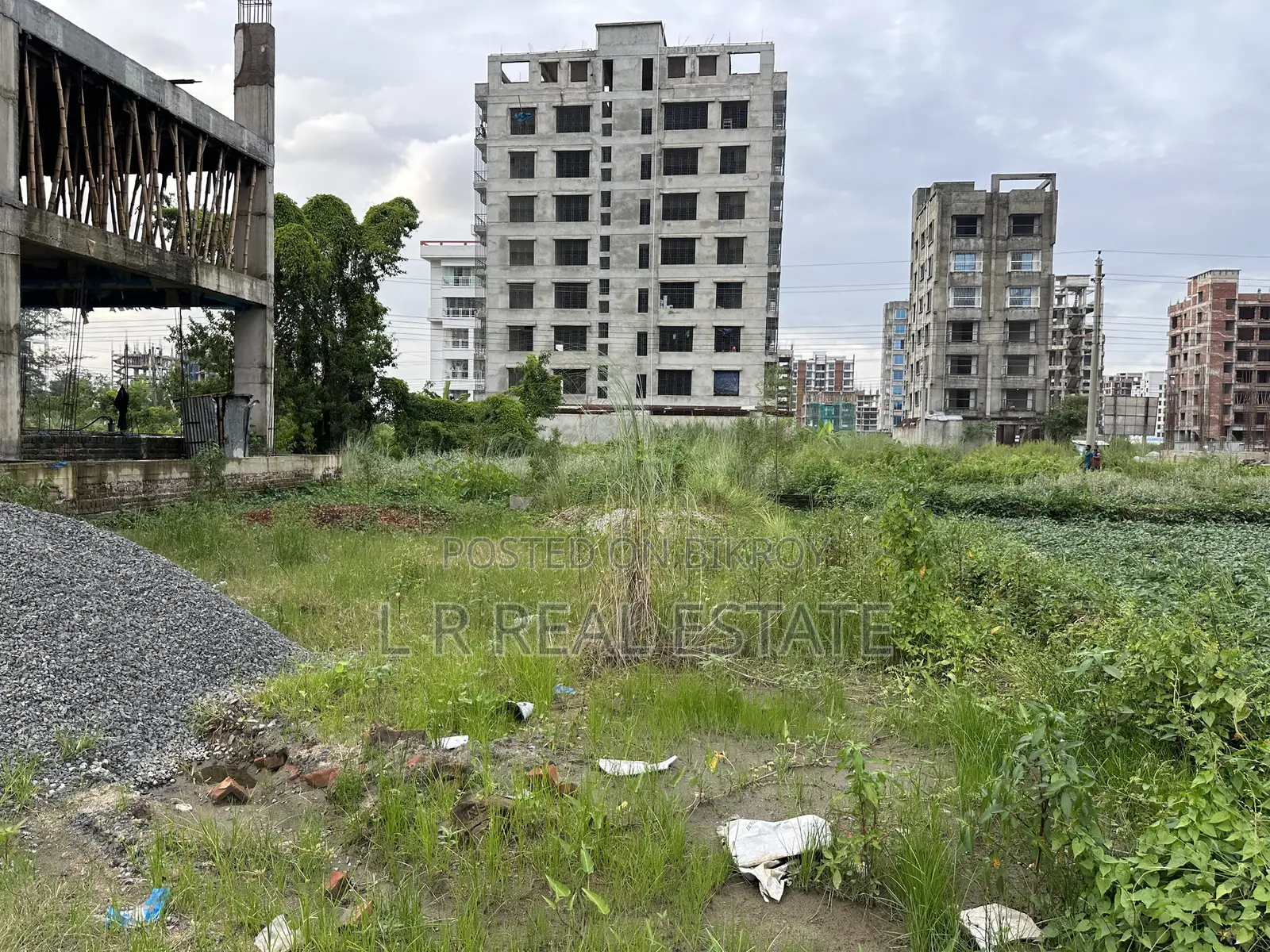 M- Block, 3-Katha, South-Face, Plot Sell, Bashundhara in Basundhara