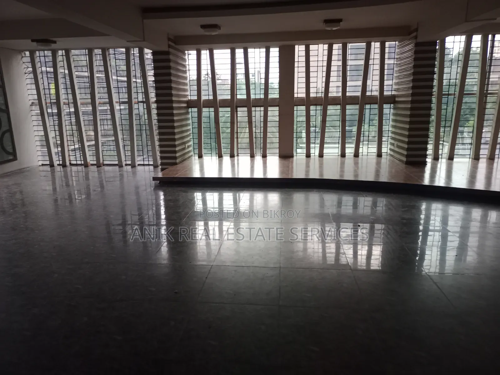 Commercial 2900 SQFT Office Space Rent at Banani 11 in Banani