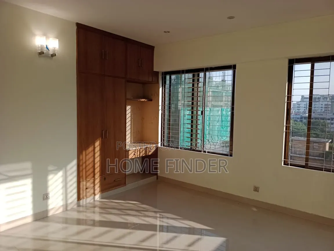 4 Bedroom Apartment in Gulshan for Rent in Gulshan