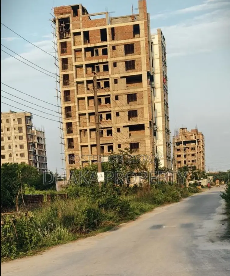 Metro Rail Station 3 Katha East at Sector-17/K in Uttara