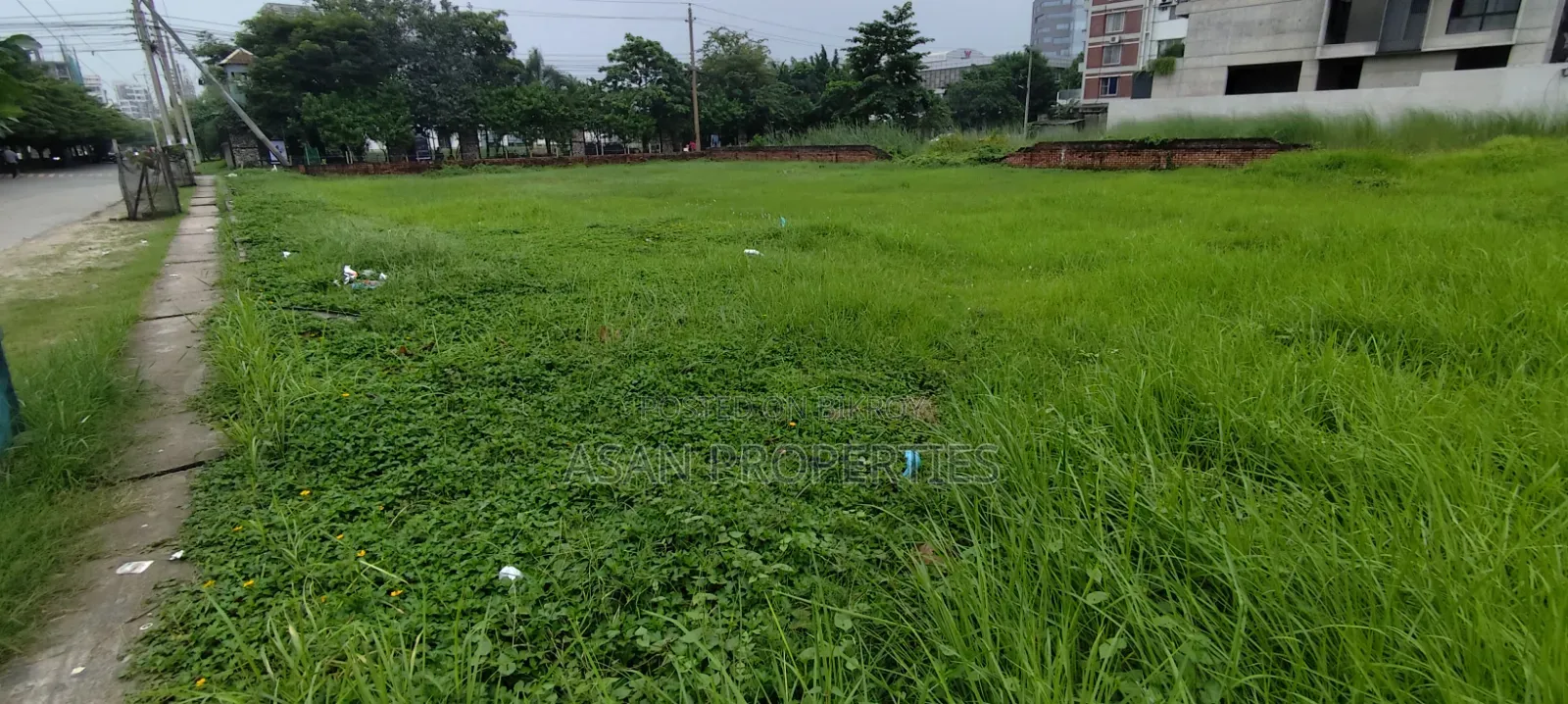 Basundhara R/a N Block 3 Katha South Facing Land for Sale in Basundhara
