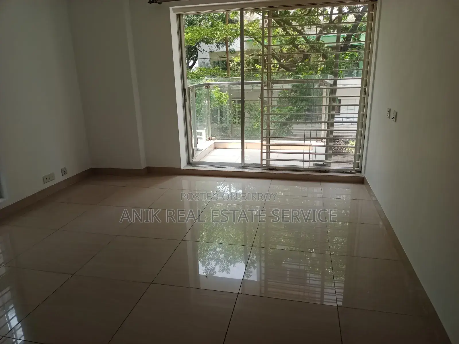 Four-Bedroom Apartment in Anik Real Estate, Baridhara for Rent in Baridhara