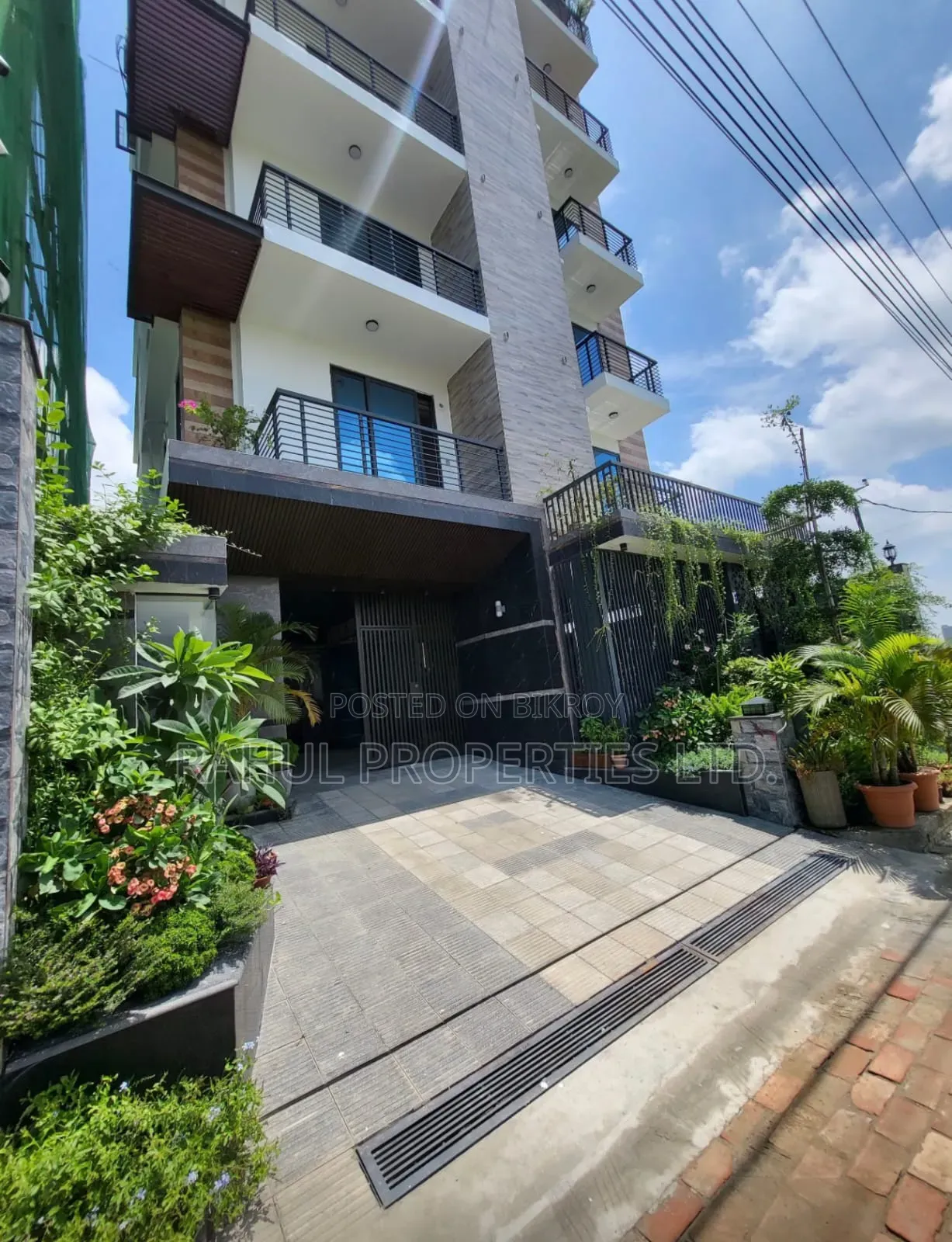 Furnished 13bdrm House in Green House, Basundhara for Sale in Basundhara