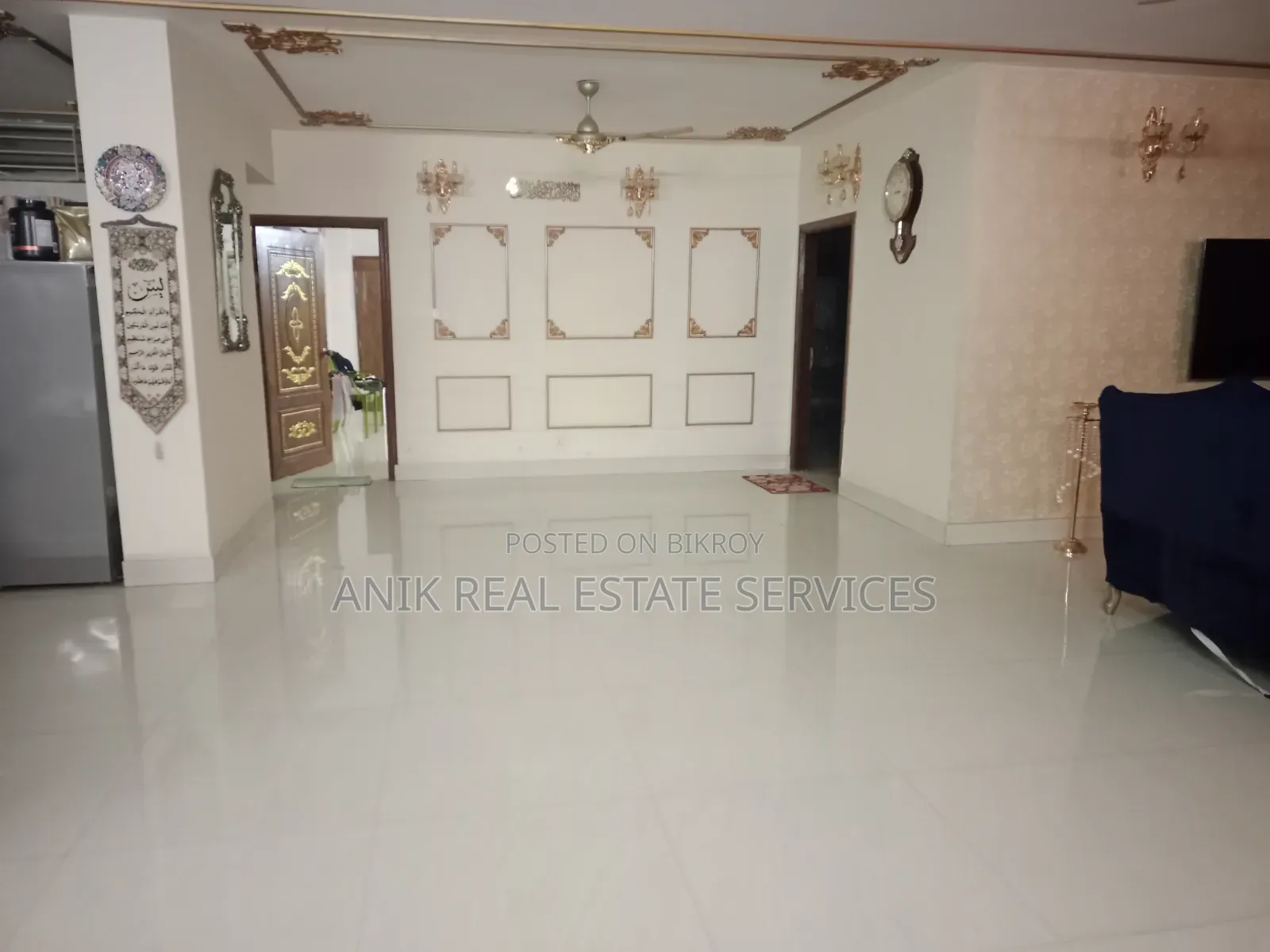 Commercial 3500 SQFT Office Gym Daycare Rent Corner Banani in Banani