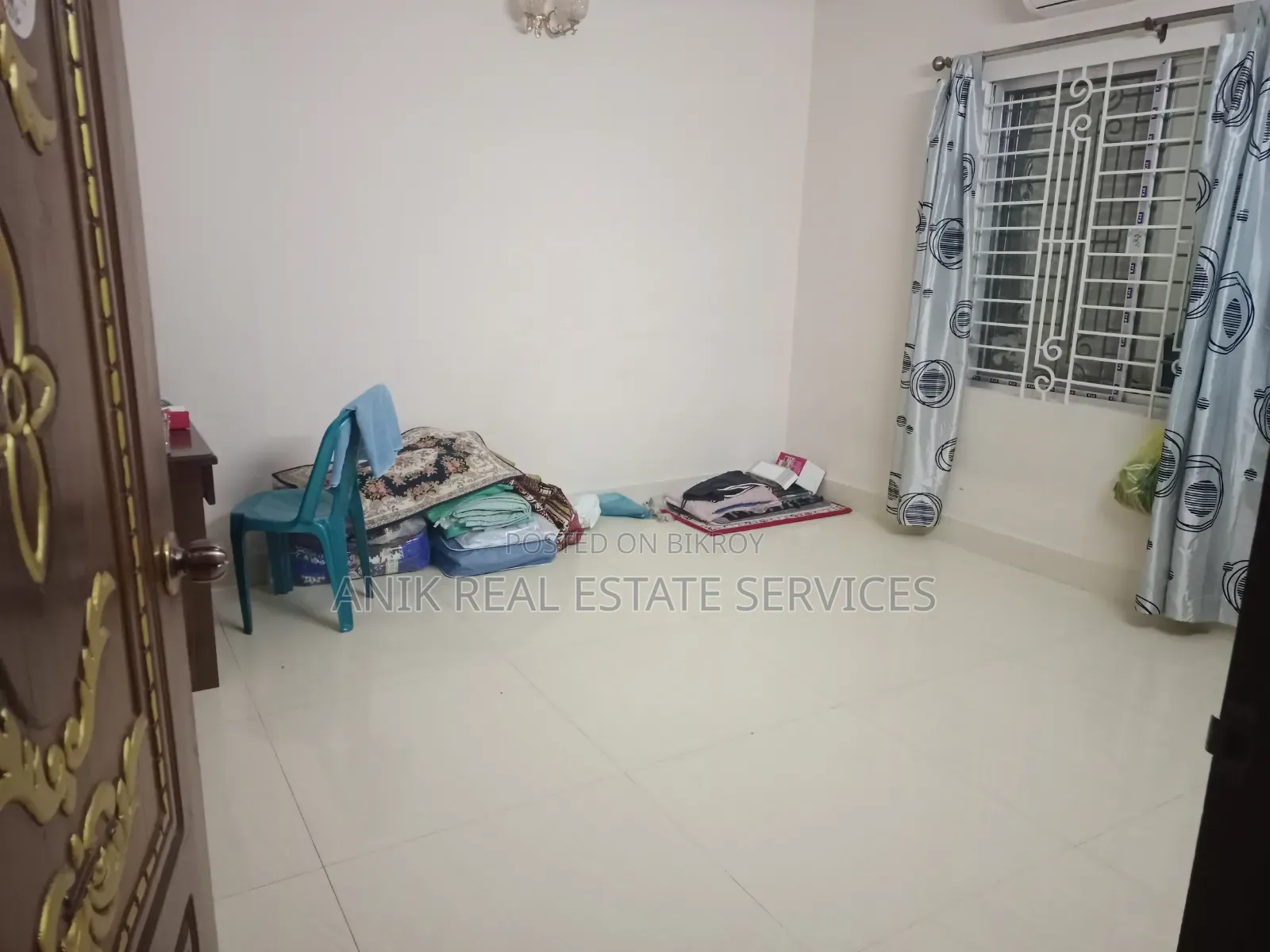 Commercial 3500 SQFT Office Gym Daycare Rent Corner Banani in Banani