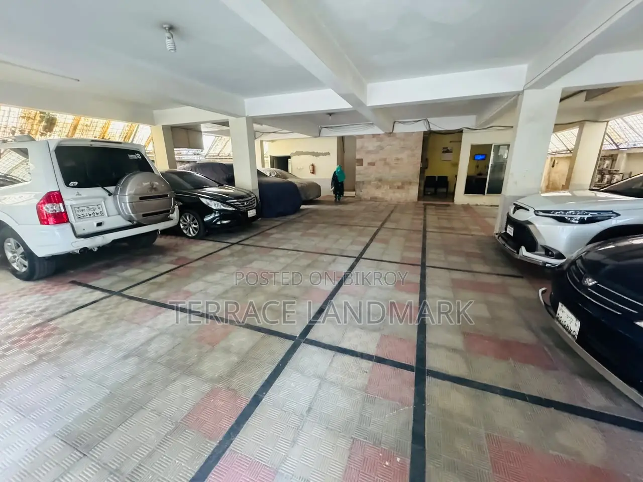20 Bedroom House in Bashundhara for Sale in Basundhara