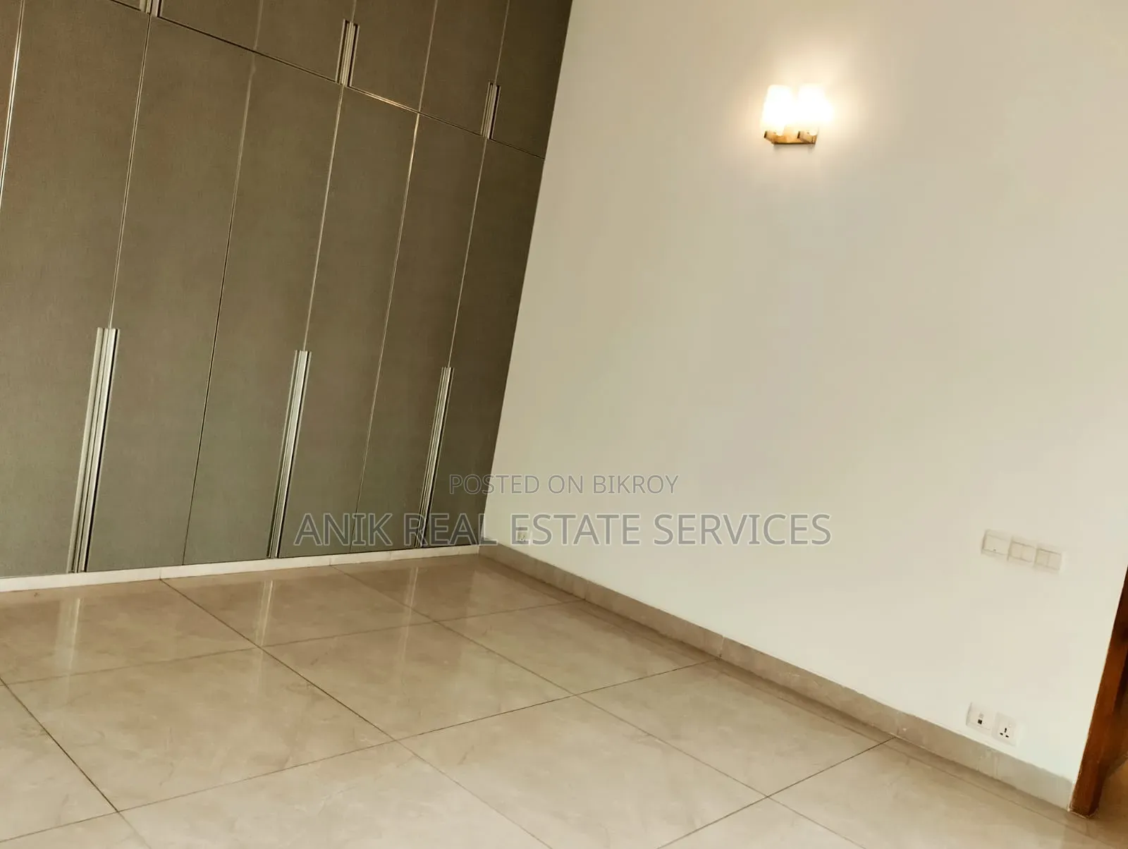 4 Bedroom Apartment in Anik Real Estate, Gulshan for Rent in Gulshan