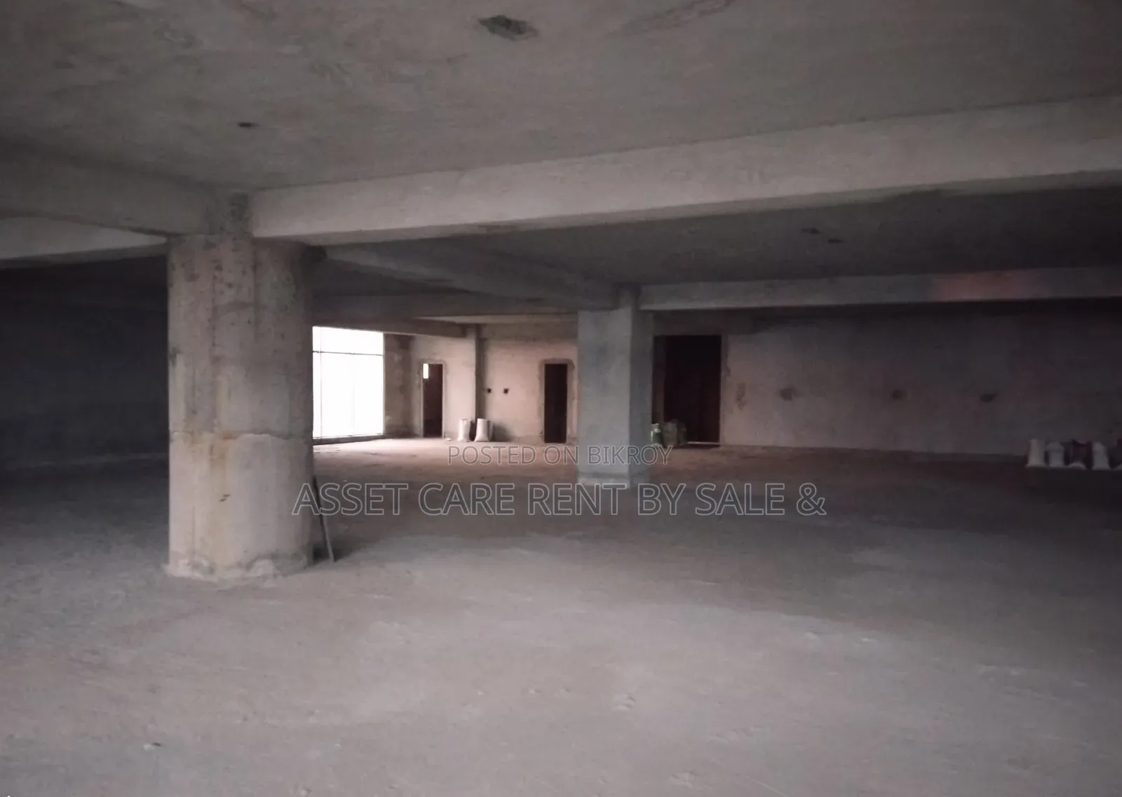 10200 SQF Commercial Space Rent at Mohakhali Avenue in Gulshan