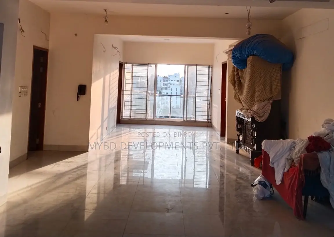 4 Bedroom Apartment in Bashundhara for sale in Basundhara