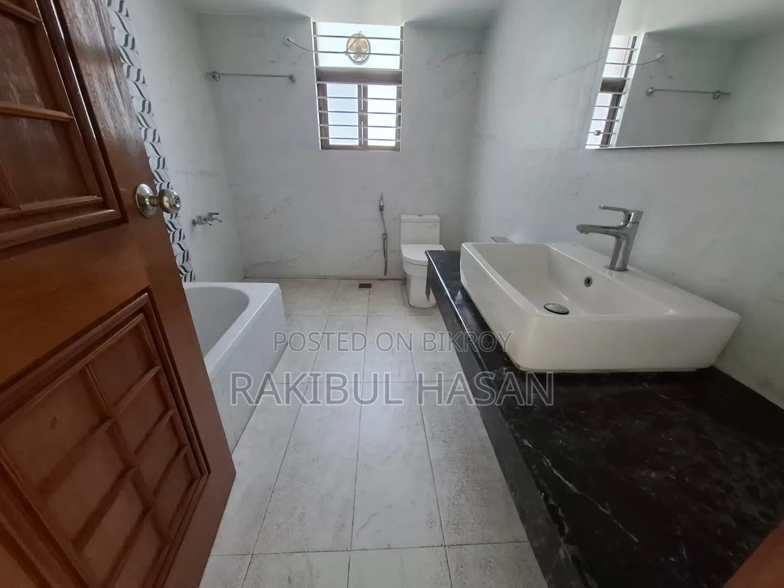 4500 Square Feet Office Rent in Baridhara in Baridhara