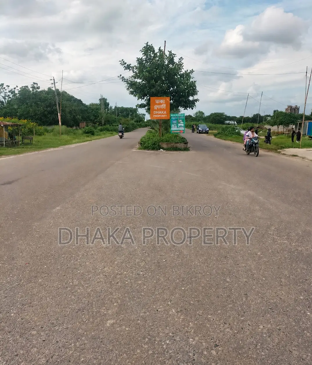 100 feet Commercial 7.5 Katha North Facing at Sector 9 in Purbachal