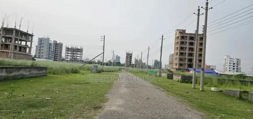 30ft Road 3 Katha Park North at Sector-16/H. in Uttara