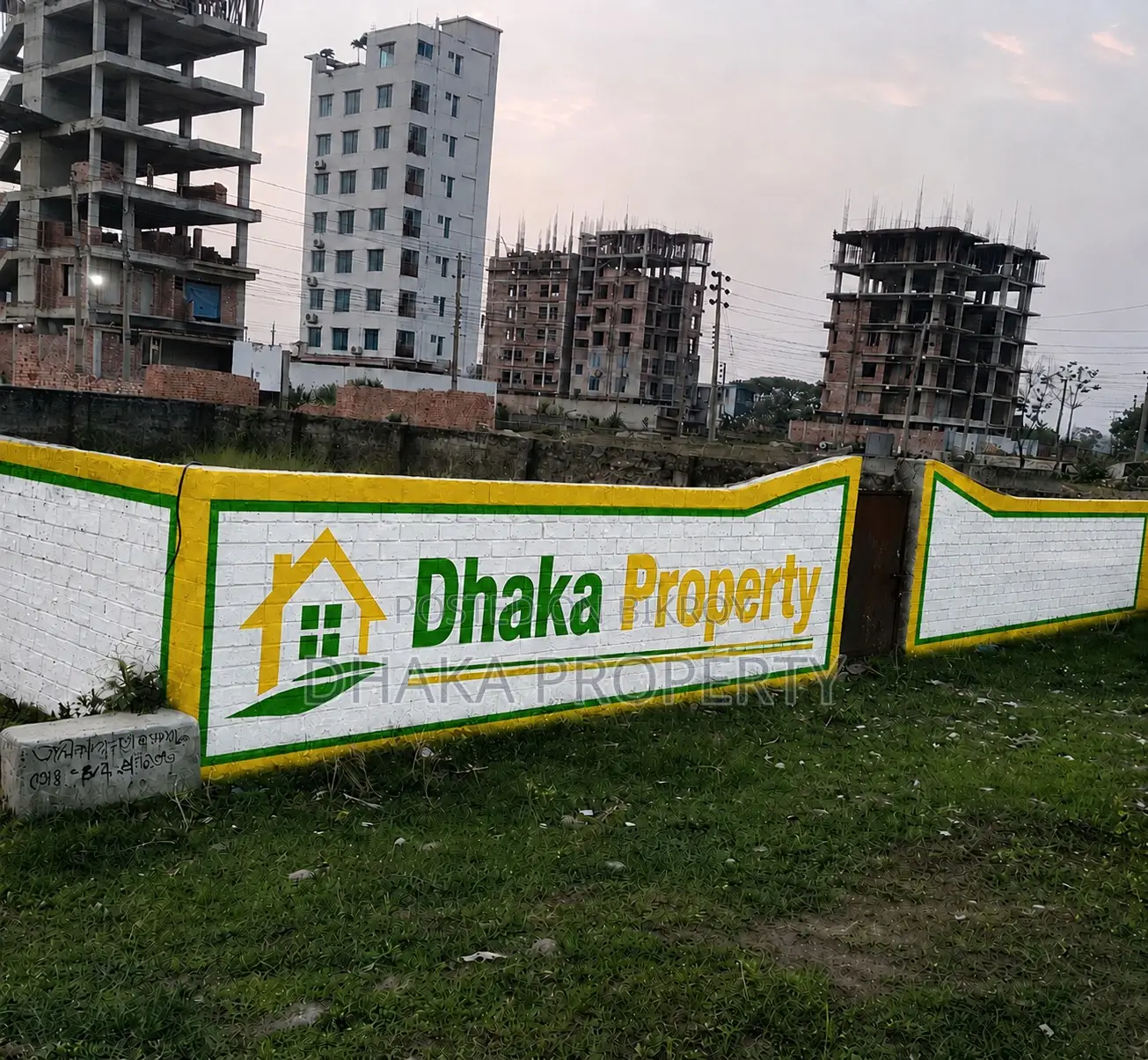 60-foot Road 3 Katha Park View East Plot at Sector 17/F in Uttara