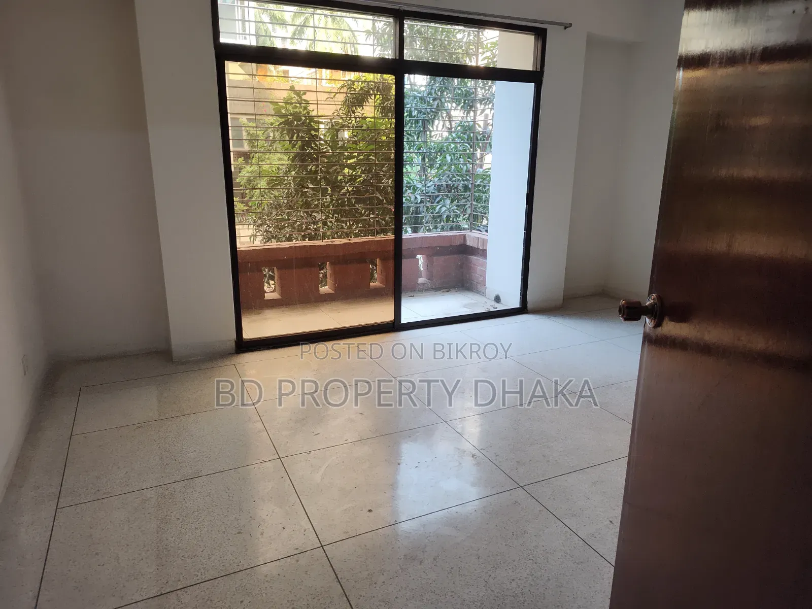 2200 SQFT Office Space Rent in Banani in Banani