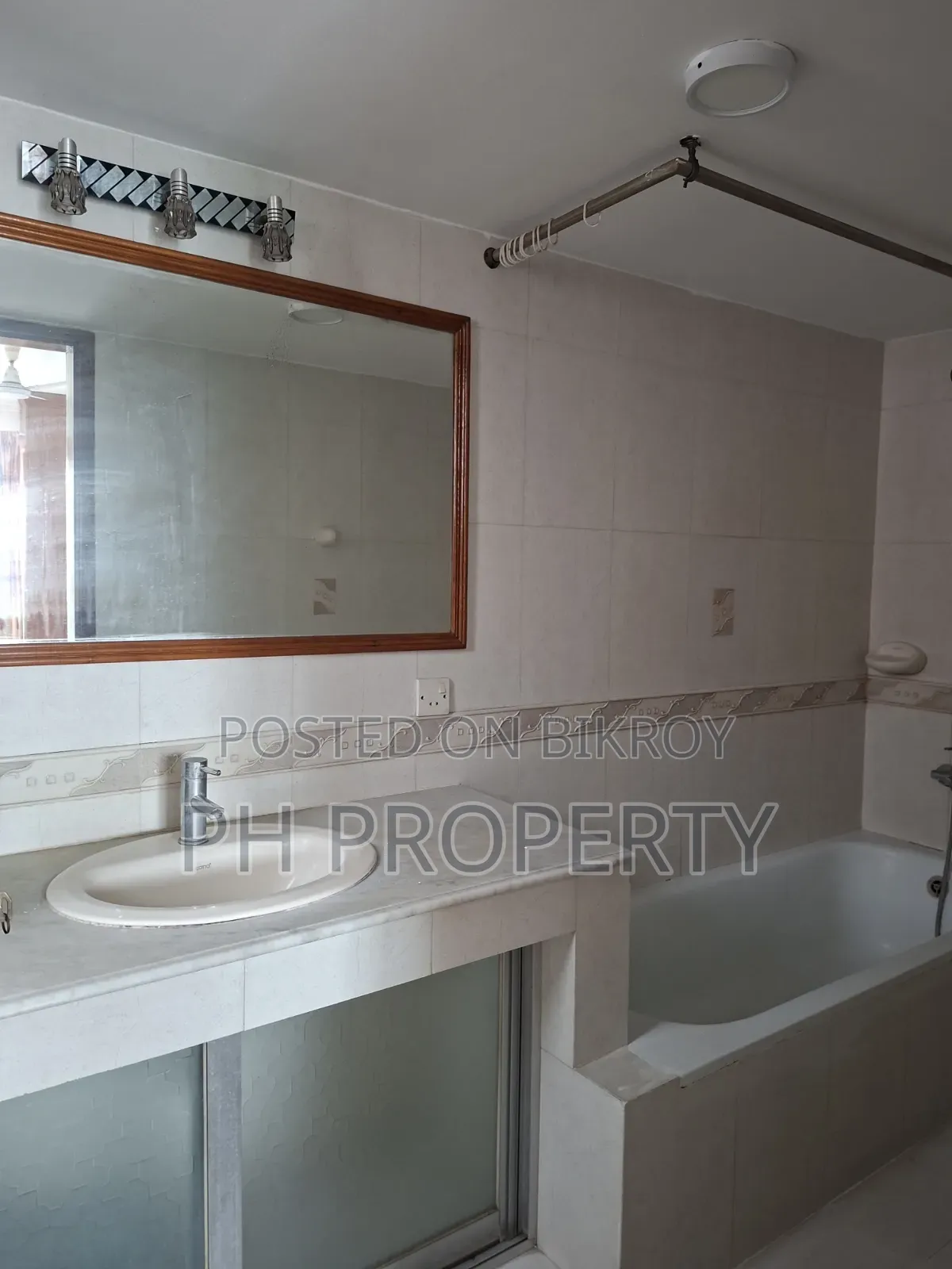 3 Bedroom Apartment in Bangladesh Dhaka, Gulshan for Sale in Gulshan