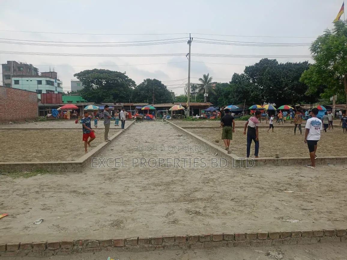 A 7.51 bigha commercial plot is for sale in Savar town. in Savar