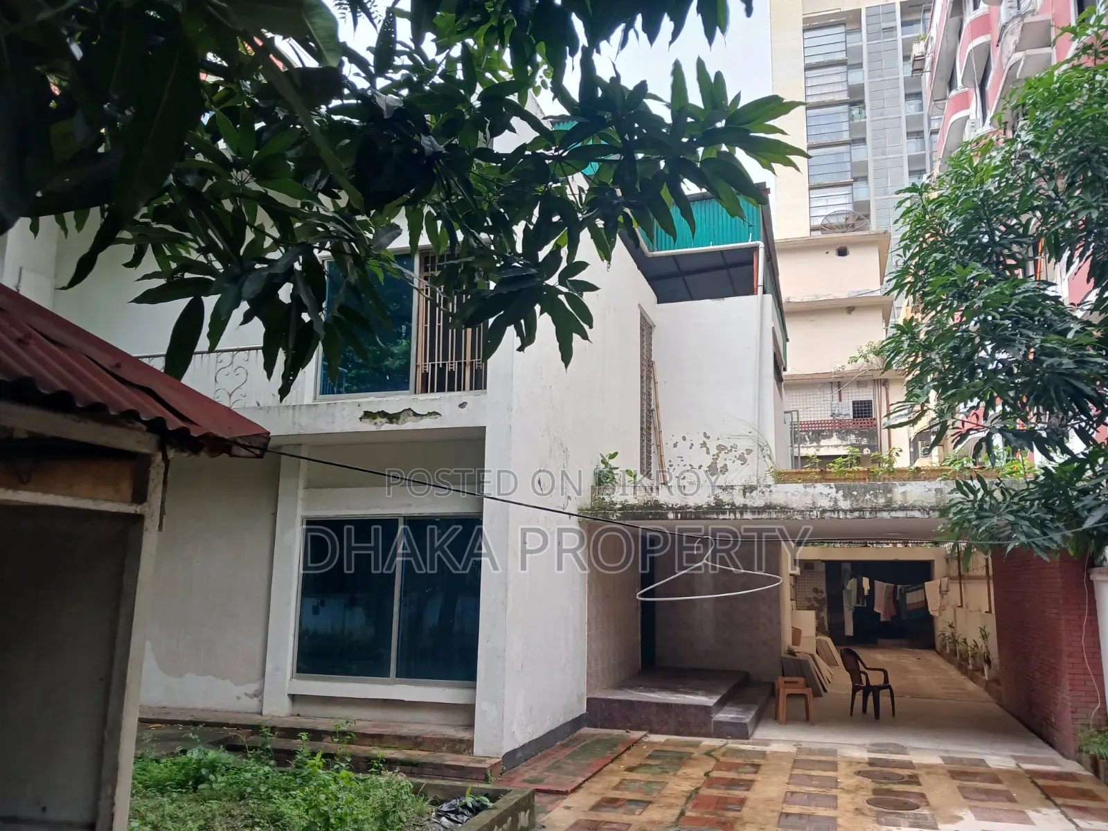 5-Bedroom House in Gulshan for Sale in Gulshan