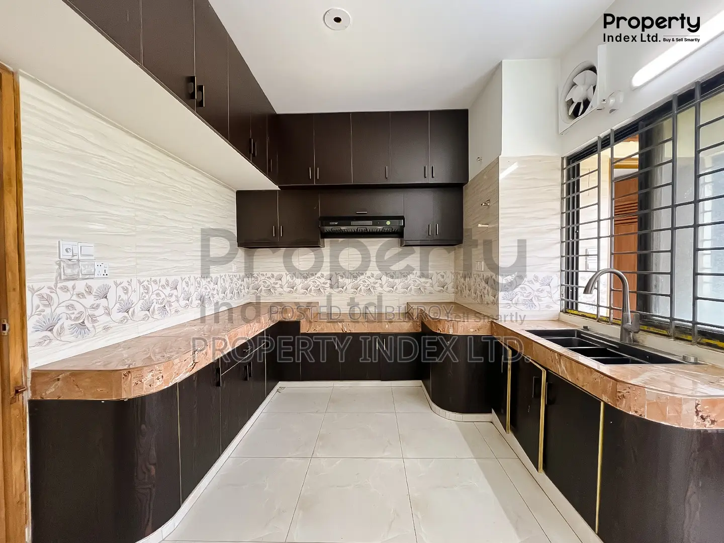 3bdrm Apartment in Self Developer, Basundhara for Sale in Basundhara