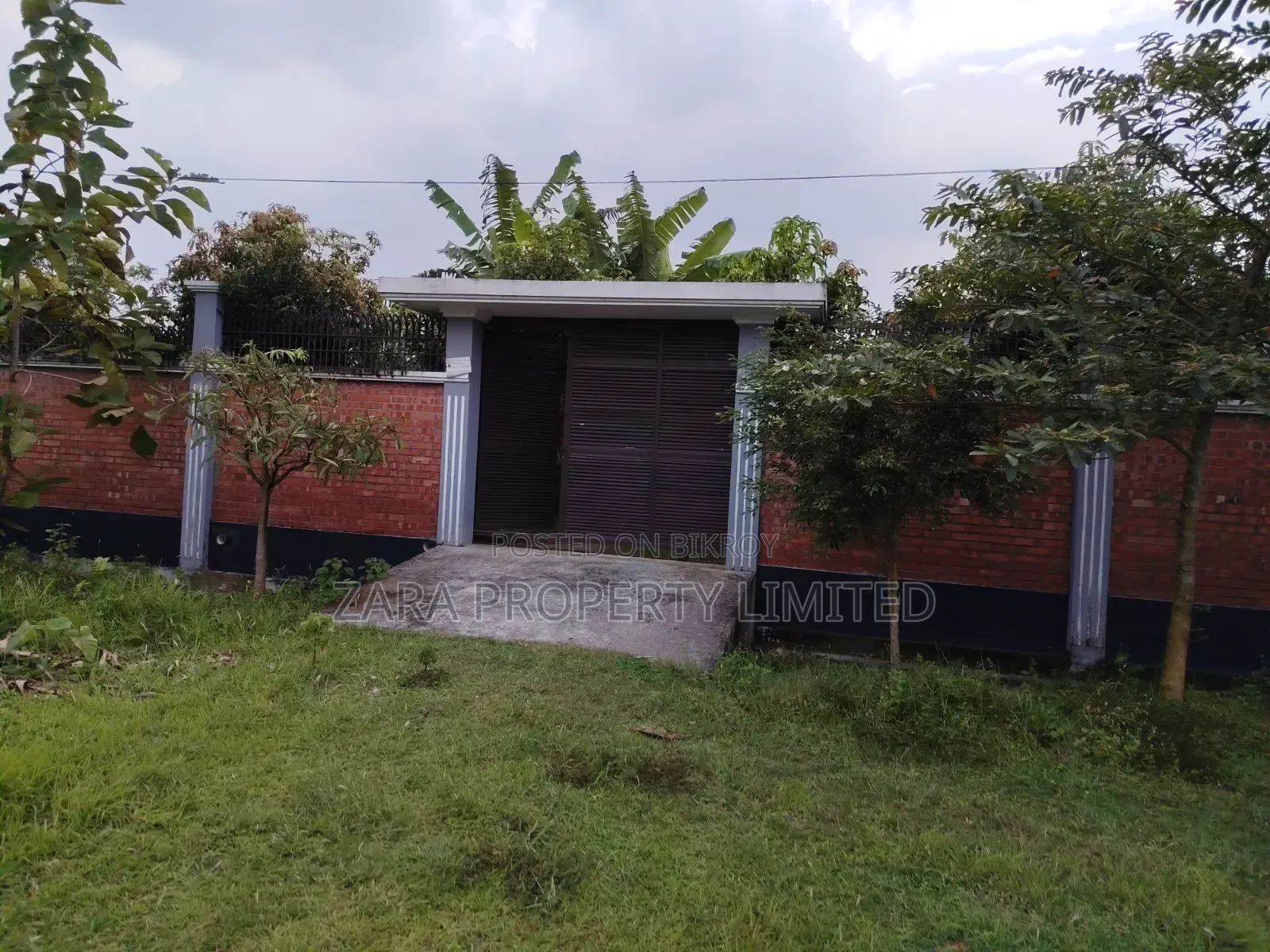 3+3 = 6 katha plot for sale in sector no. 28. in Purbachal
