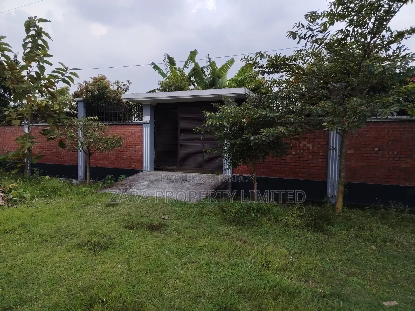 3+3 = 6 katha plot for sale in sector no. 28. in Purbachal