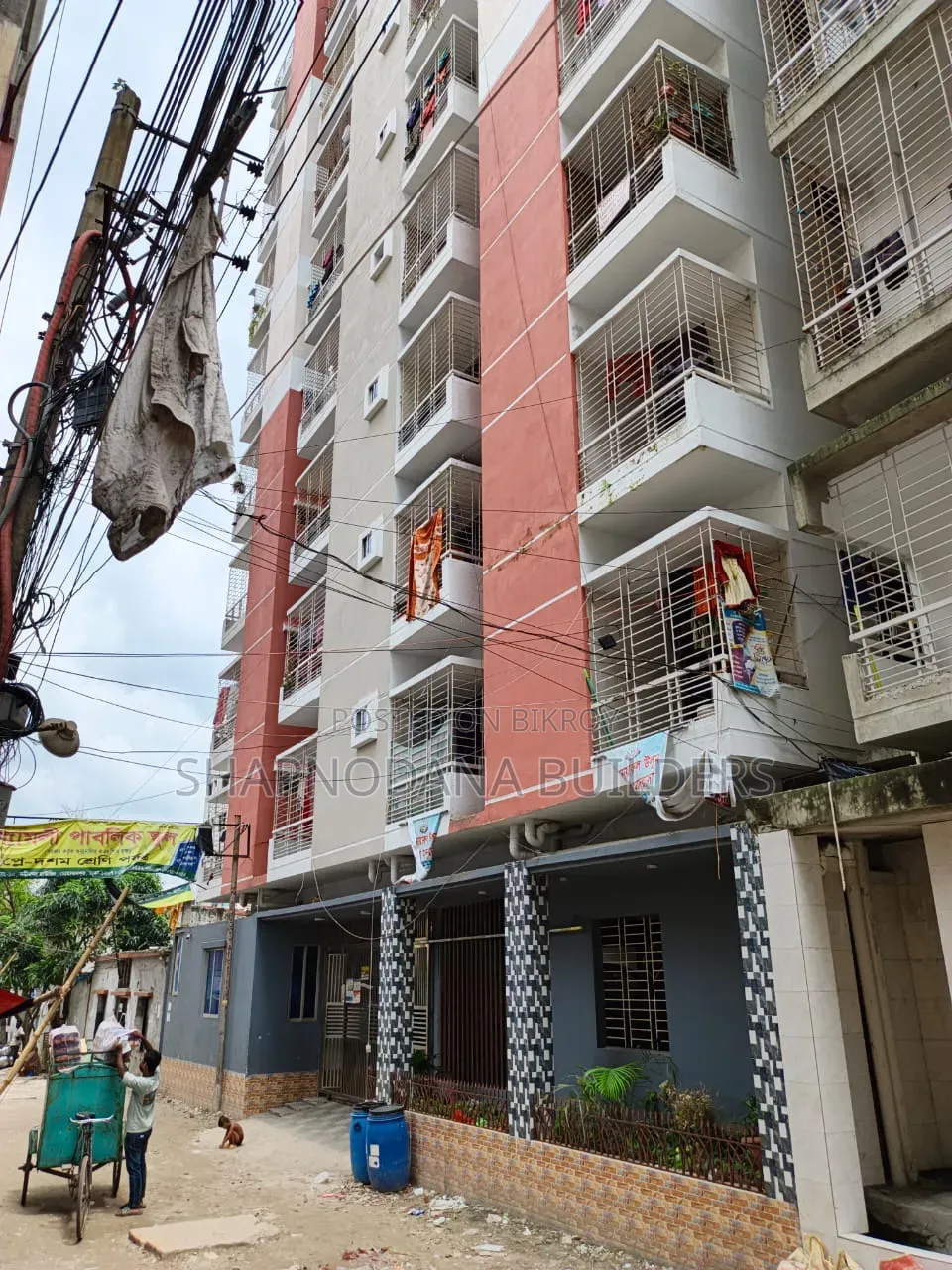 3 Bedroom House in Shopnochura Tower, Mohammadpur for Sale in Mohammadpur