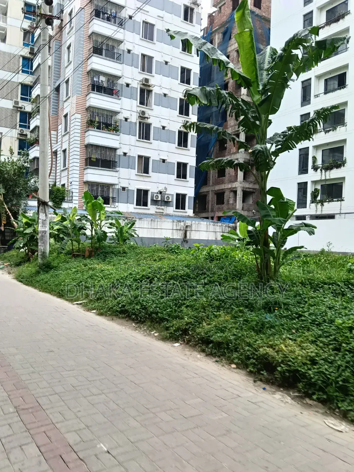 Uttara Sector 11, South Facing 3 Katha Plot for Sale in Uttara