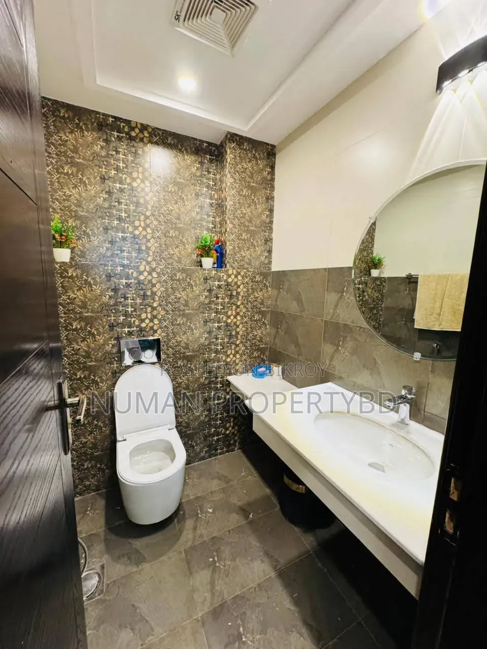 Furnished 4-Bedroom Apartment in Gulshan for Rent in Gulshan