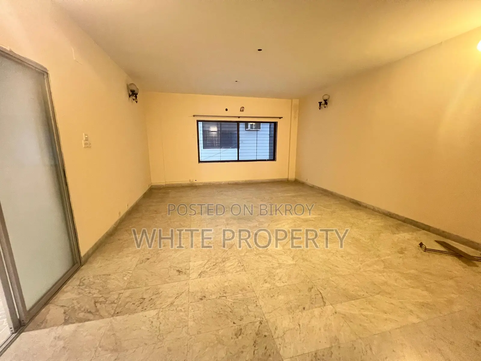 3 Bedroom Apartment in White Property, Gulshan for Sale in Gulshan
