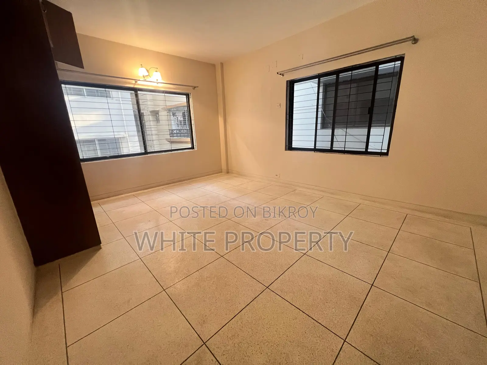 3 Bedroom Apartment in White Property, Gulshan for Sale in Gulshan
