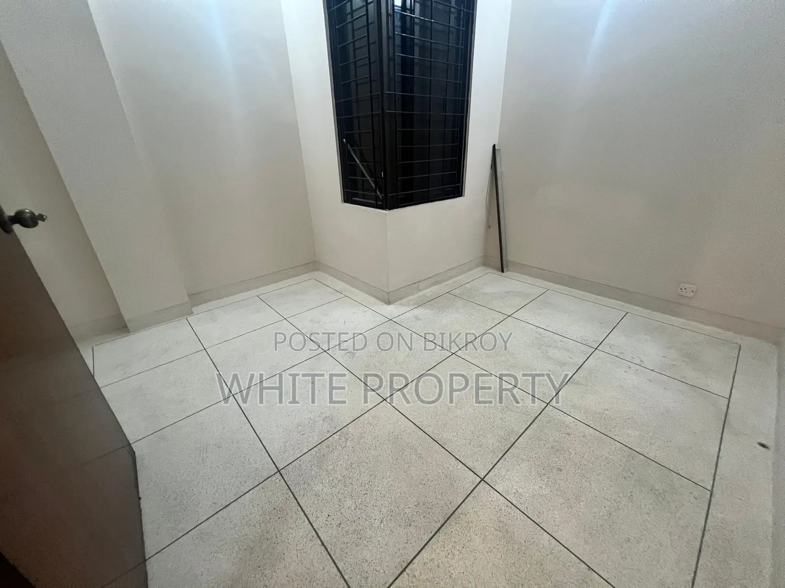 3 Bedroom Apartment in White Property, Gulshan for Sale in Gulshan
