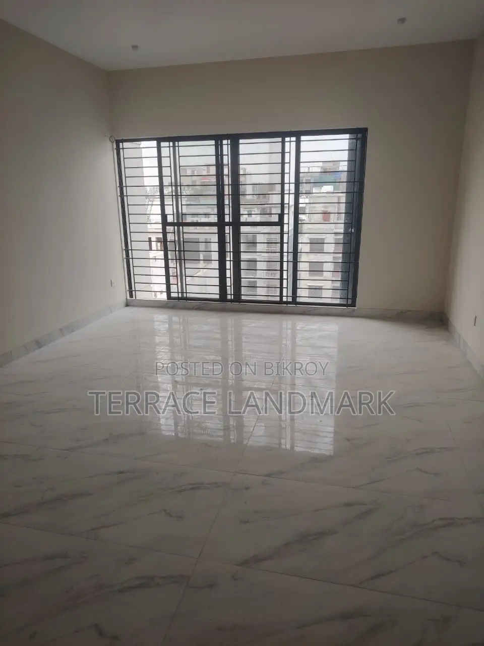 4 Bedroom Apartment in Bashundhara for Sale in Basundhara