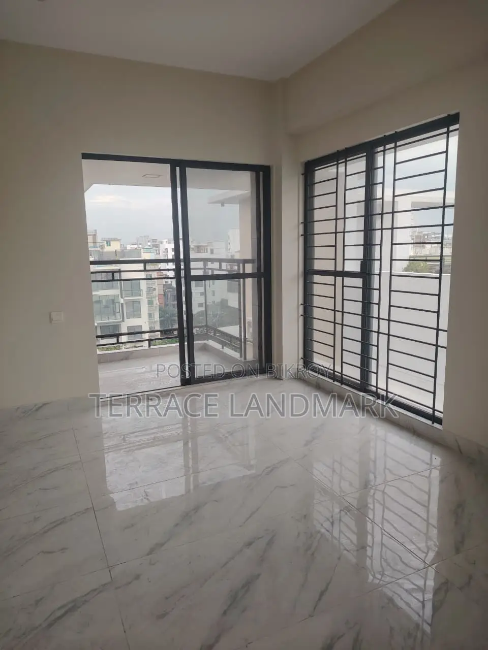4 Bedroom Apartment in Bashundhara for Sale in Basundhara