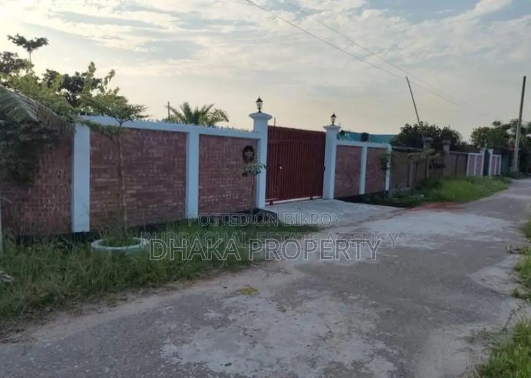 300ft Expressway 7.5 Katha East at Sector-2 in Purbachal