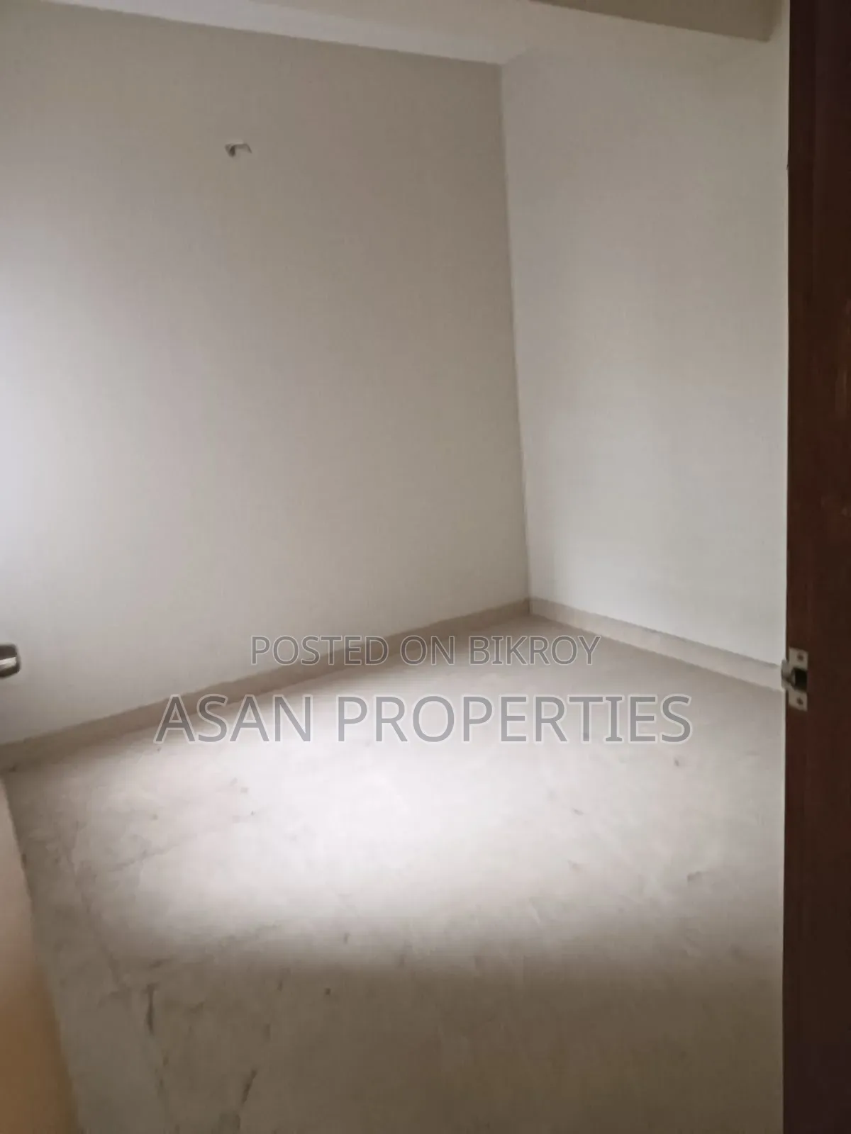 3 Bedroom Apartment in Lalmatia, Dhanmondi for Sale in Dhanmondi