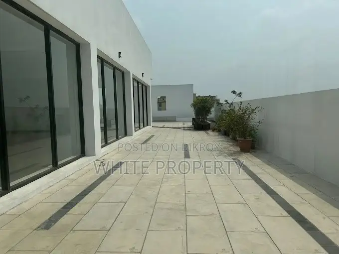 3bdrm Apartment in White Property, Dhanmondi for sale in Dhanmondi