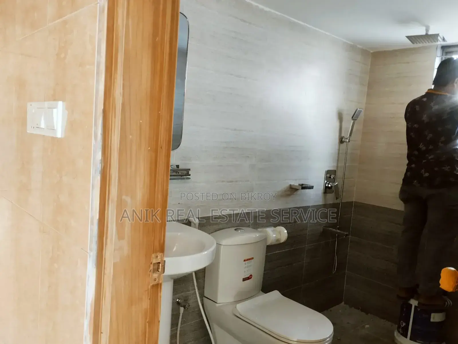 3bdrm Apartment in Anik Real Estate, Gulshan for rent in Gulshan