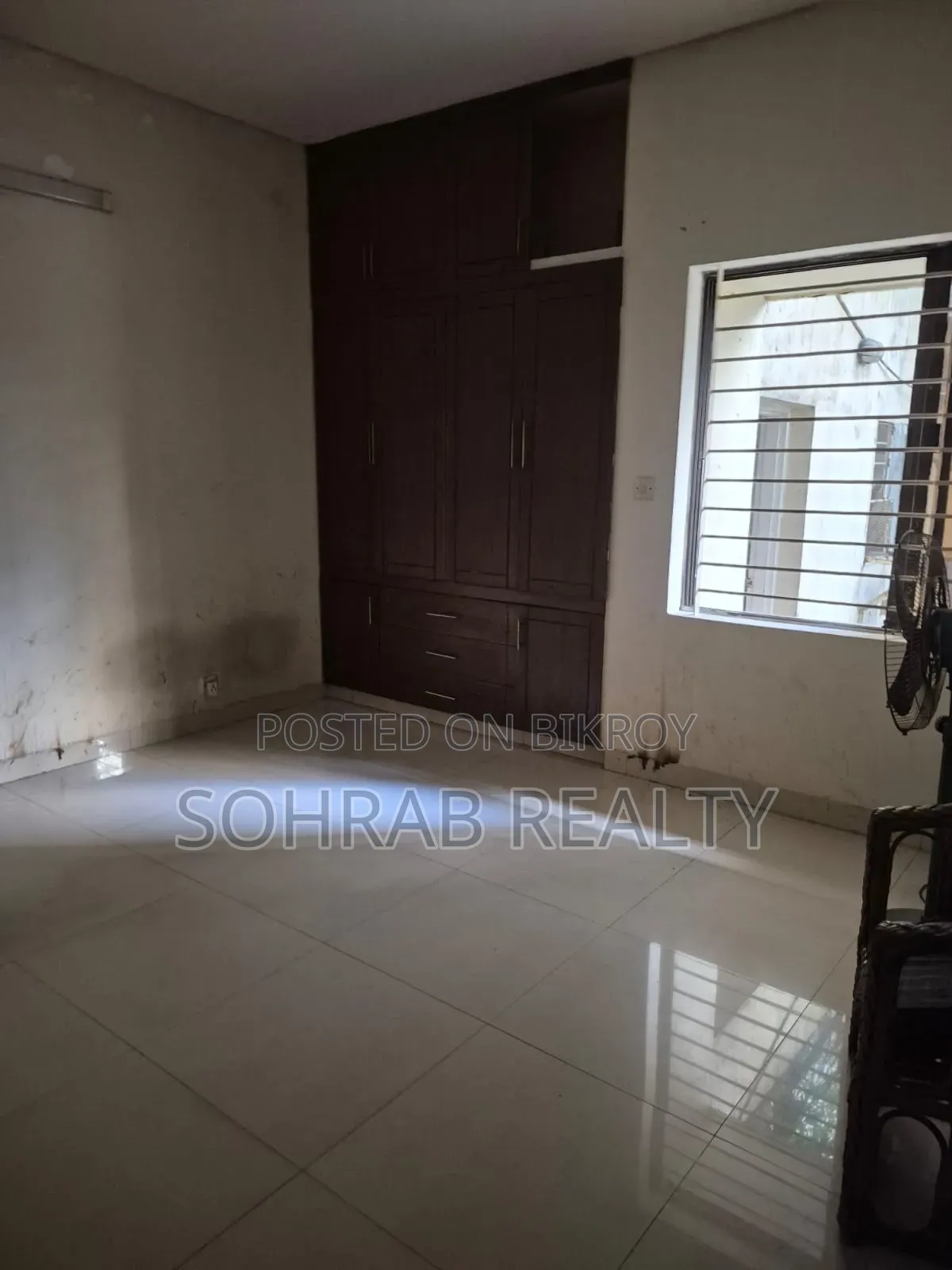 8bdrm House in Sohrab Realty, Baridhara for sale in Baridhara