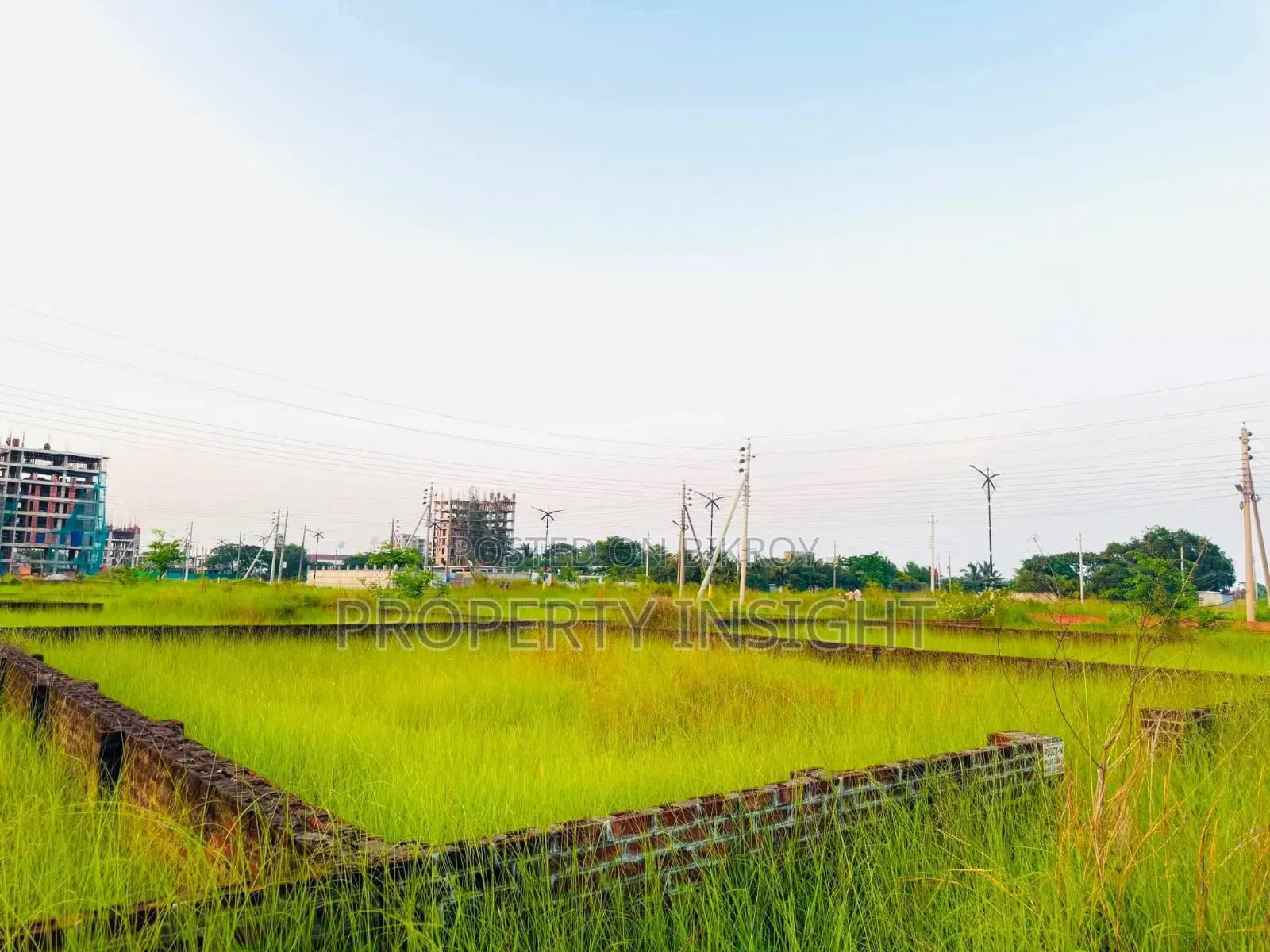 South Face : 2.5 Katha Sale in Aftab Nagar