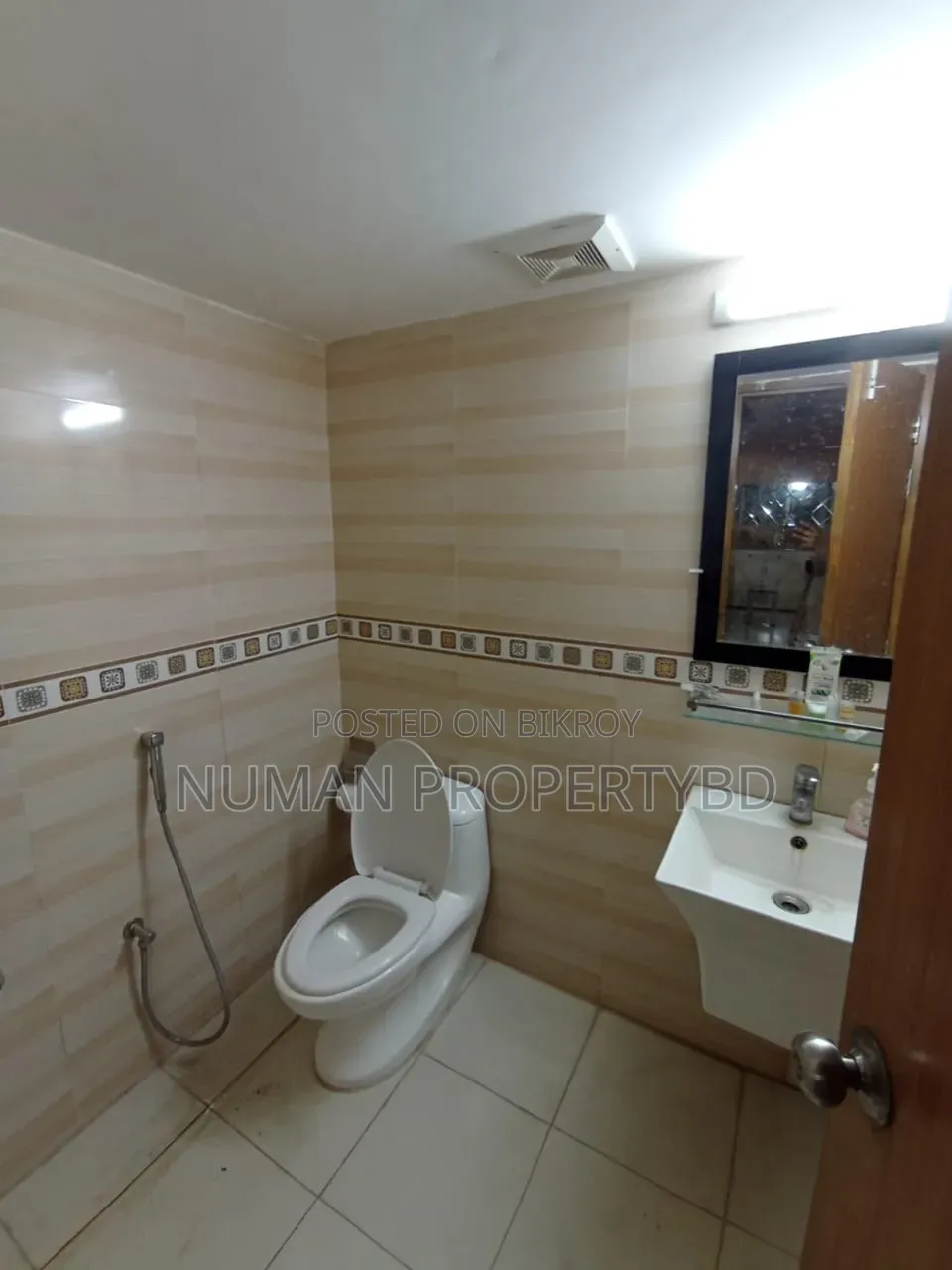 Furnished 5bdrm Apartment in Basundhara for rent in Basundhara