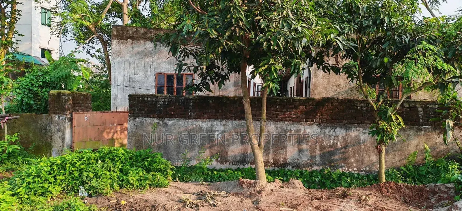 ৩ কাঠা প্লট বিক্রি করা হবে ৭৫ ফিট রোডের সাথে টিনসিট বাড়ি করা in Purbachal