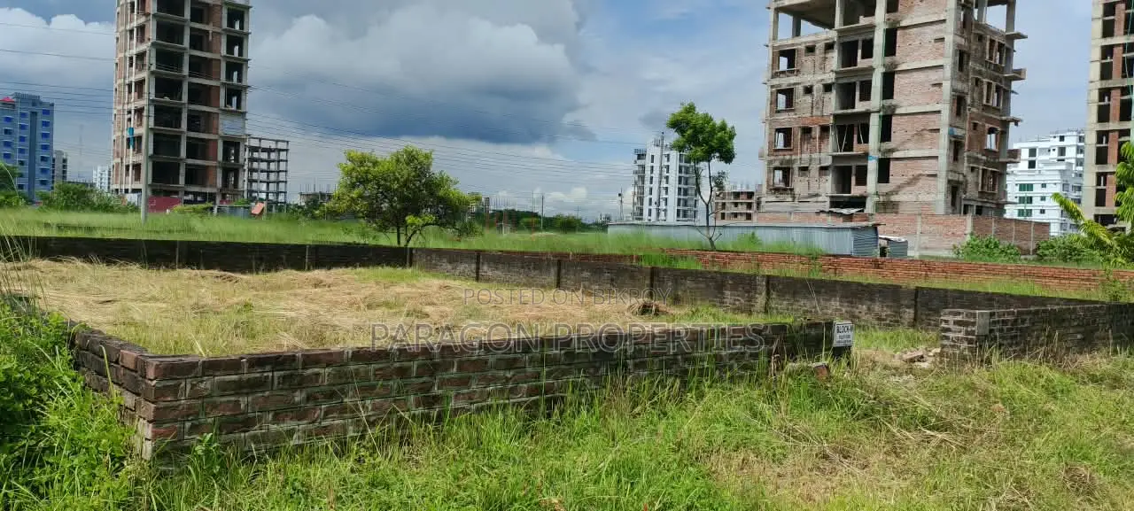 5 Katha South Facing Ready Plot in M Block in Basundhara