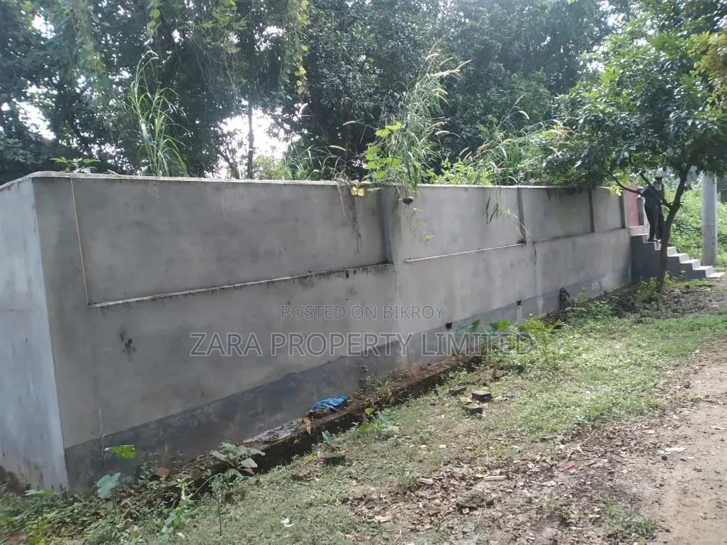দক্ষিণ মুখি  ৩ কাঠা ৫৪ ফিট পাকা রোডে। in Purbachal