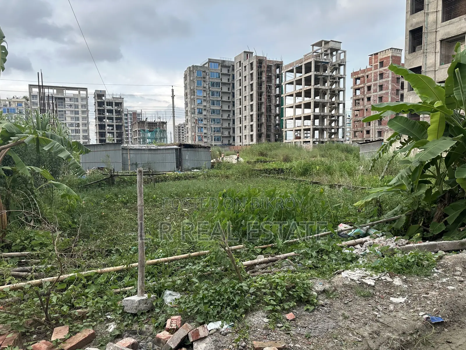 M Block, 3 Katha,South-Face,Near-300' Road,Bashundhara in Basundhara