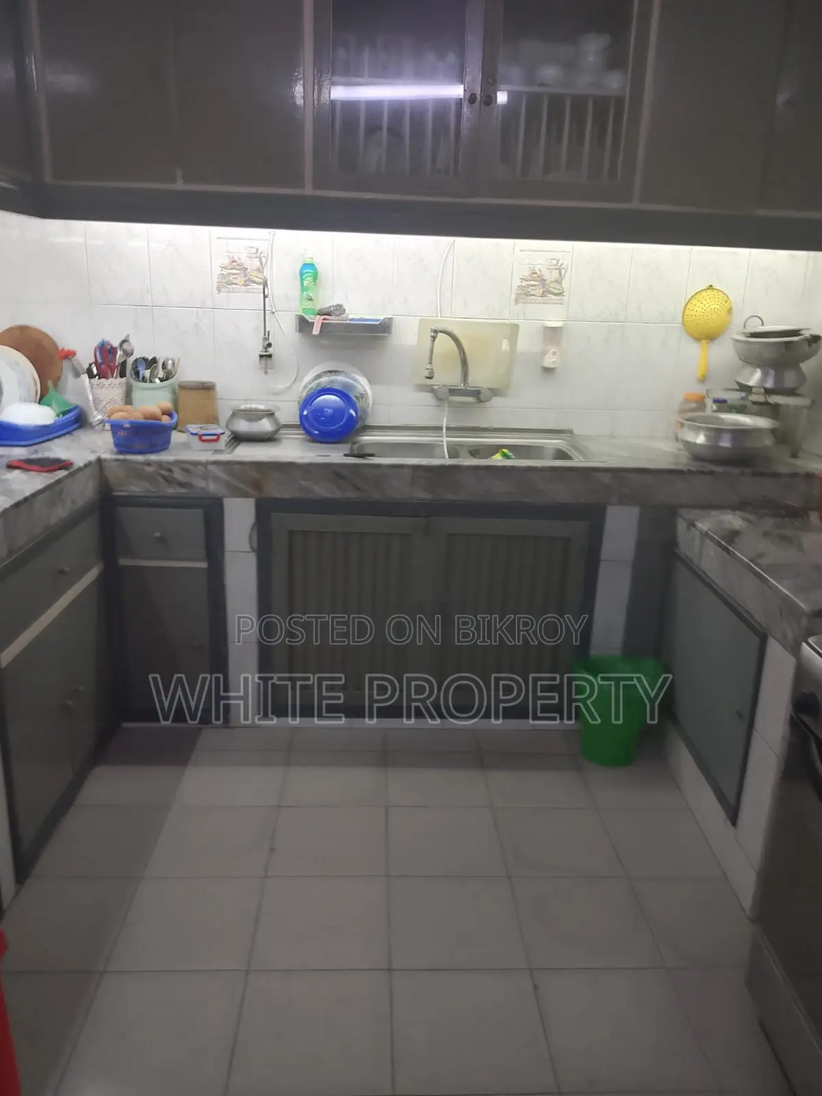 3bdrm Apartment in White Property, Dhanmondi for sale in Dhanmondi