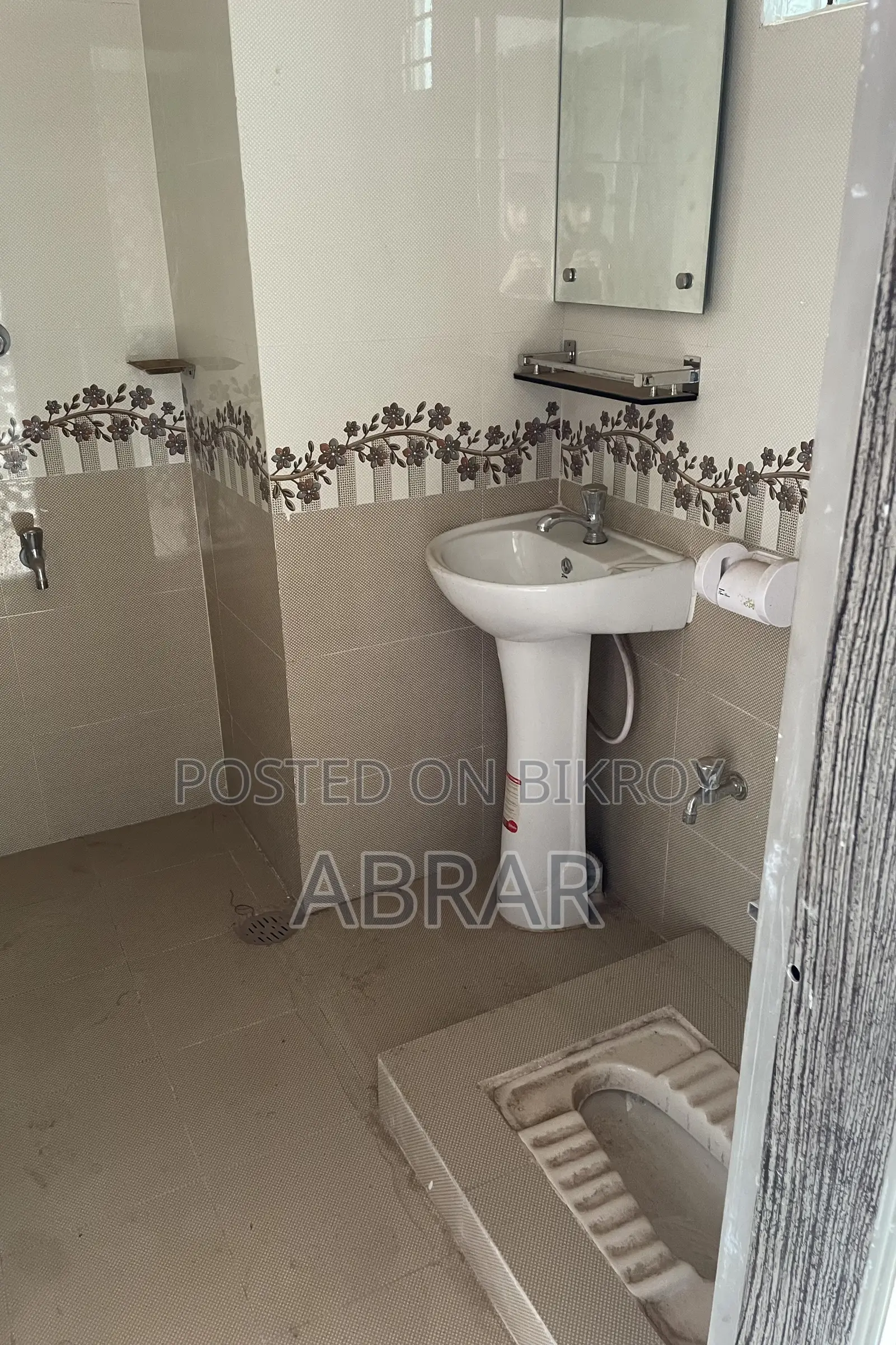 3 Bedroom Apartment in Khilgaon for Sale in Khilgaon