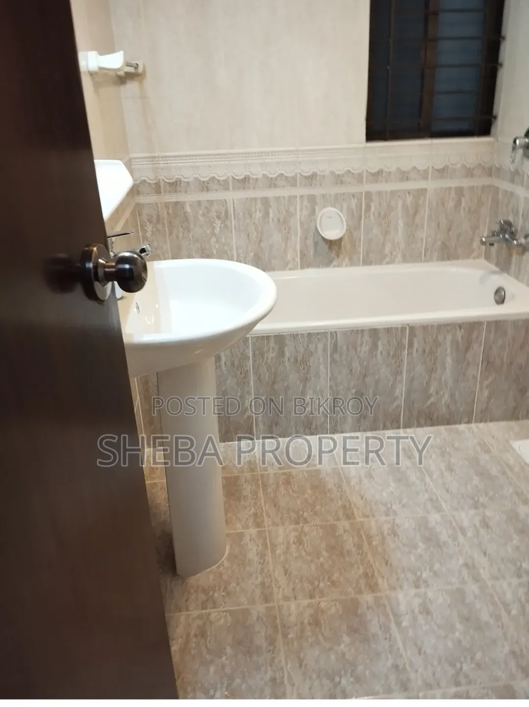 4bdrm Apartment in Ridges, Gulshan for sale in Gulshan