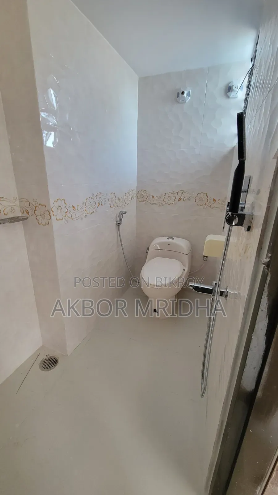 3 Bedroom Block of Flats in Aftabnagar, Dhaka for Sale in Aftab Nagar