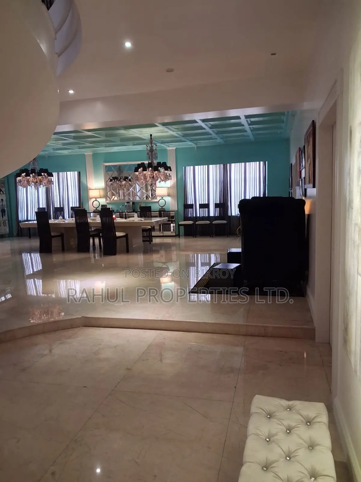 4bdrm Apartment in Basundhara for sale in Basundhara
