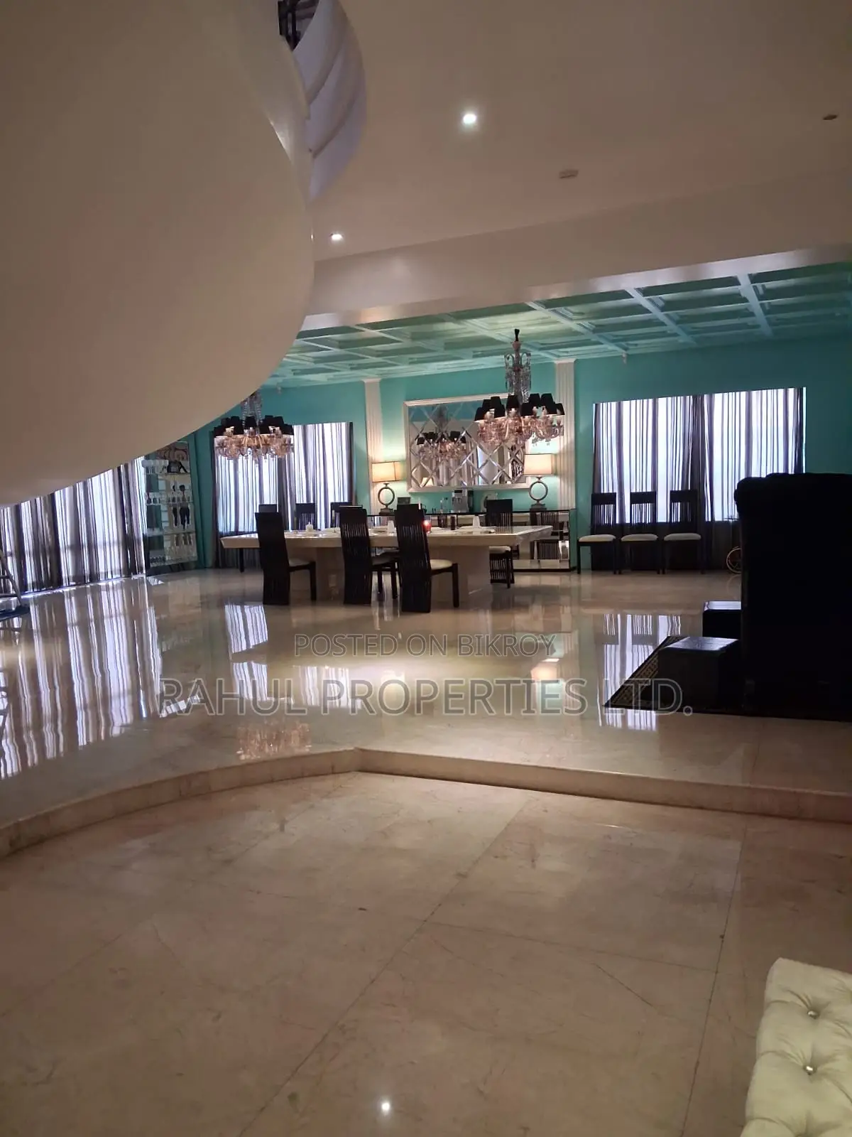 4bdrm Apartment in Basundhara for sale in Basundhara