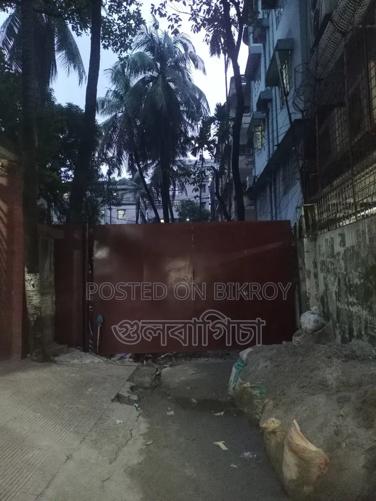 3 Bedroom Apartment in Green Palace, Malibag for Sale in Malibag